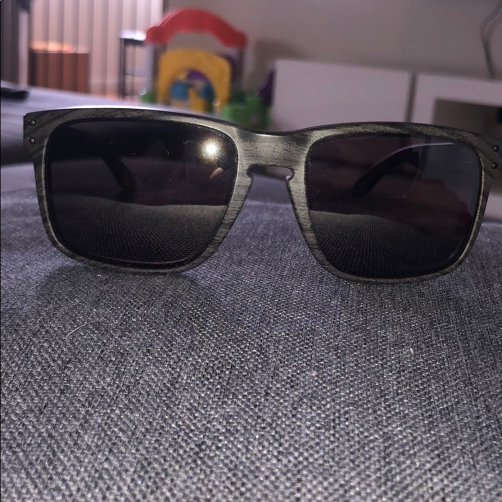 Oakley Holbrook Woodgrain